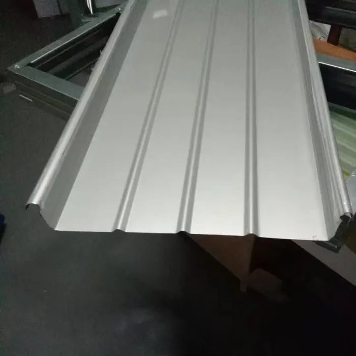 நிற்கும் மடிப்பு கூரை பேனல்கள்